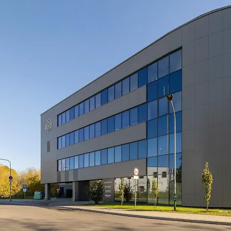 Apartament Modern With Parking Near Tauron Arena By Renters Kraków