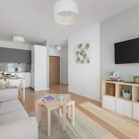 Modern With Parking Near Tauron Arena By Renters 아파트